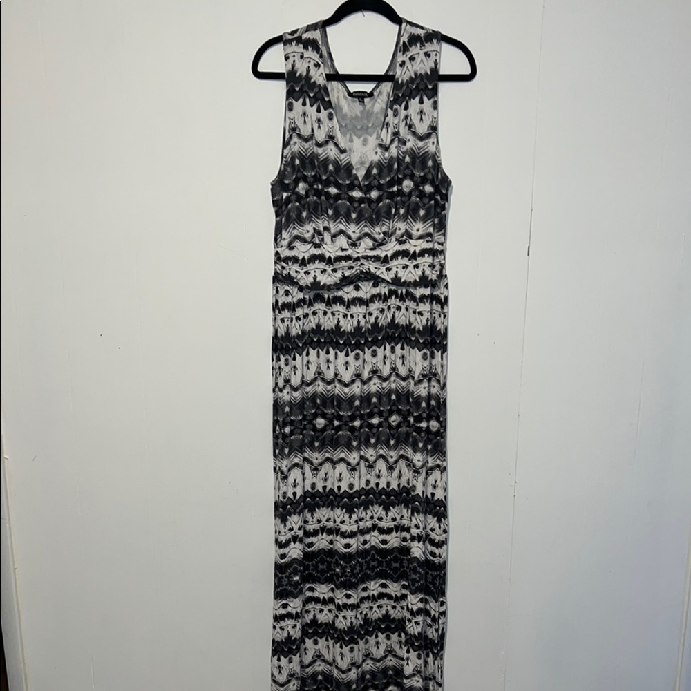 Relativity Sleeveless V-neck Maxi Dress T18*